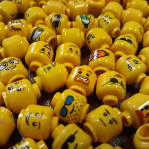 x10 Classic Yellow LEGO Heads