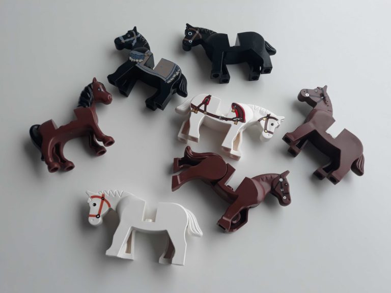 Mystery Pack of 2 LEGO Horses! The Minifig Club