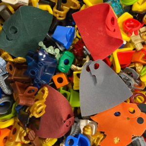 x3 Mystery LEGO Neckgear Pieces – DOLLAR FRIDAY