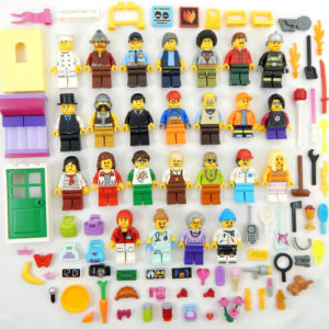 Big Bundle of LEGO Minifigs (4.23 OTO)