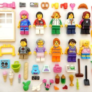 LEGO ‘Girls Rule!’ Minifig Bundle