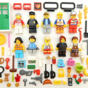 LEGO Minifig Bundle – (5.8 OTO)