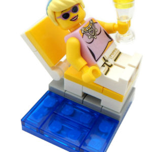 LEGO ‘Chillin by the pool’ Minifig Bundle