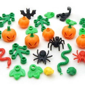 LEGO Halloween 30 Piece Bundle (Jack-O-Lanterns, Creepy Crawlers, Pumpkins)