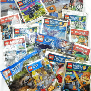 Big Minifig Bundle – x15 LEGO Minifigs, x25 LEGO Accessories, x6 LEGO Minifig Polybags