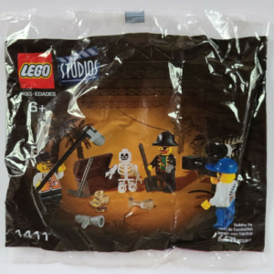 Rare LEGO Studio Promotional Polybag – with 4 Minifigs (NEW Sealed!)