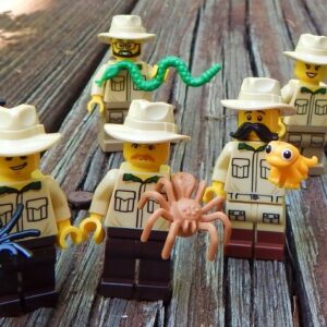 2-Pack of Mystery Zookeepers with animal