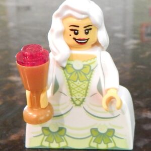 LEGO Duchess of Brickshire Minifig