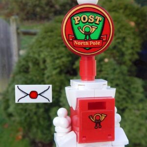 LEGO Santa’s Mailbox