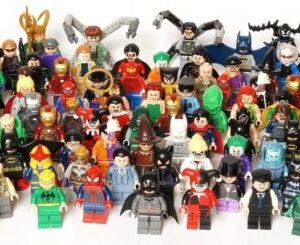 2-Pack of Mystery LEGO Superhero Minifigs
